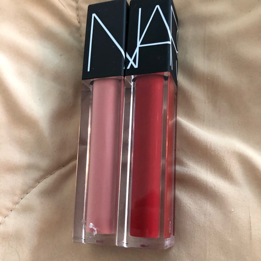 Nars Velevet lip gloss new
